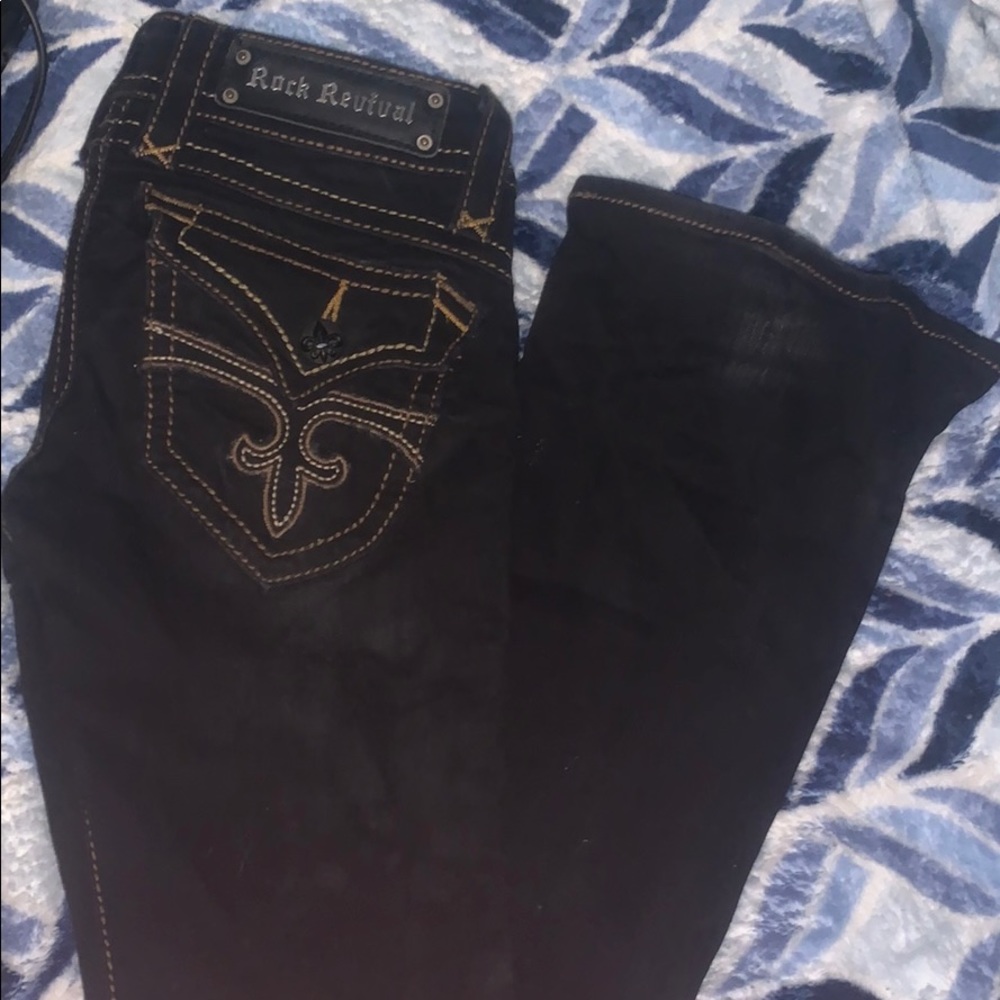 Black rock revival jeans.  Perfect condition